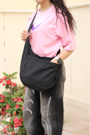 Crescent Canvas Bag Black